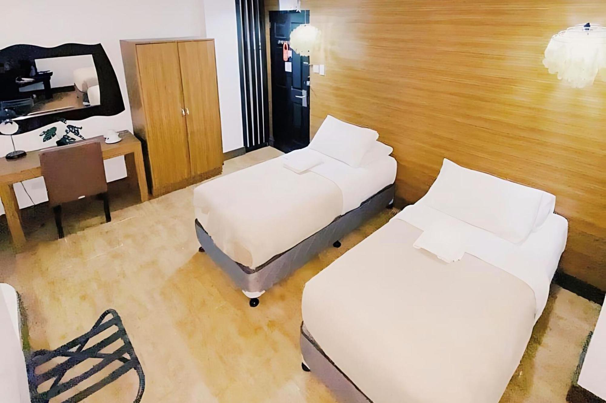 Urban Inn Iloilo Room photo