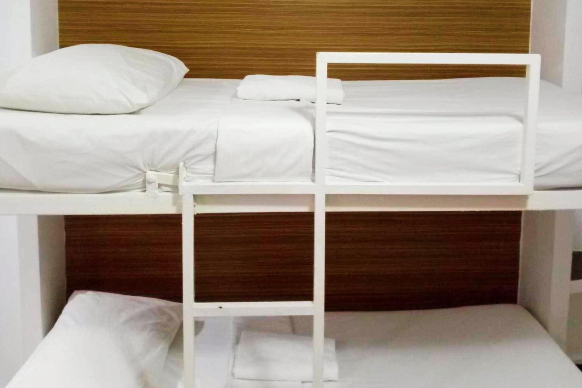 Urban Inn Iloilo Room photo
